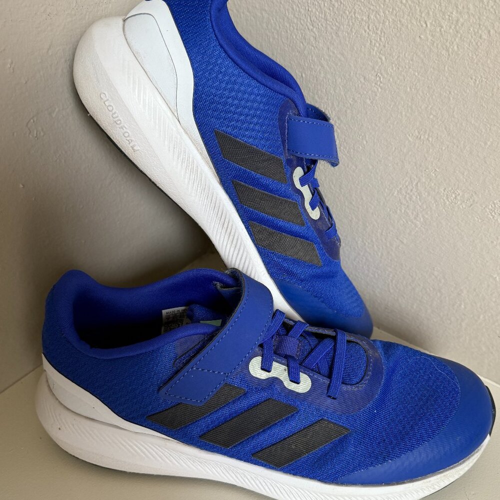 Adidas sneakers, men's/teen size 7